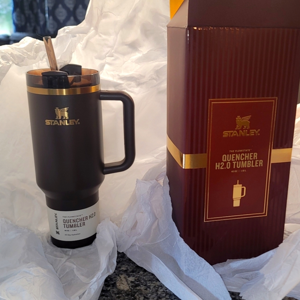 Chocolate Gold Stanley 40 oz.